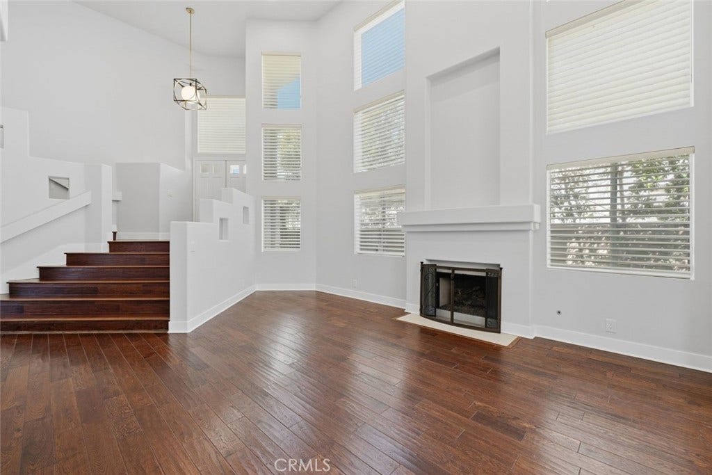 22420 Pinewood Court, Calabasas, CA 91302 22420 Pinewood Court, Calabasas, CA 91302