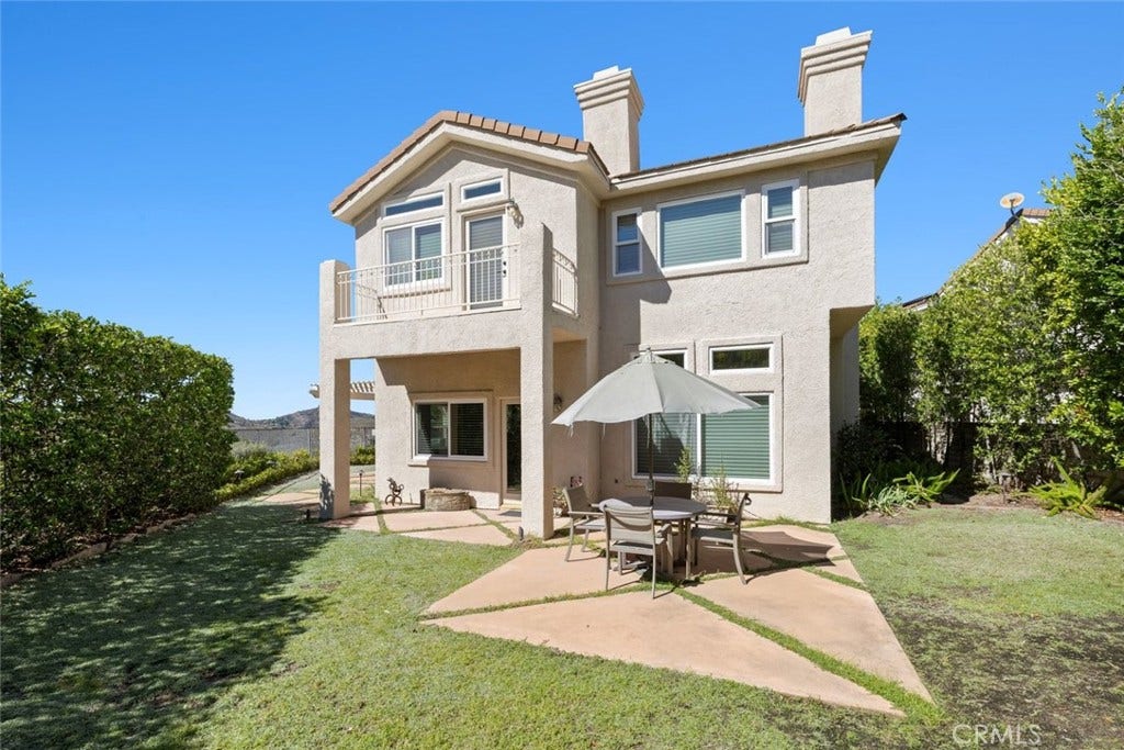 22420 Pinewood Court, Calabasas, CA 91302 22420 Pinewood Court, Calabasas, CA 91302