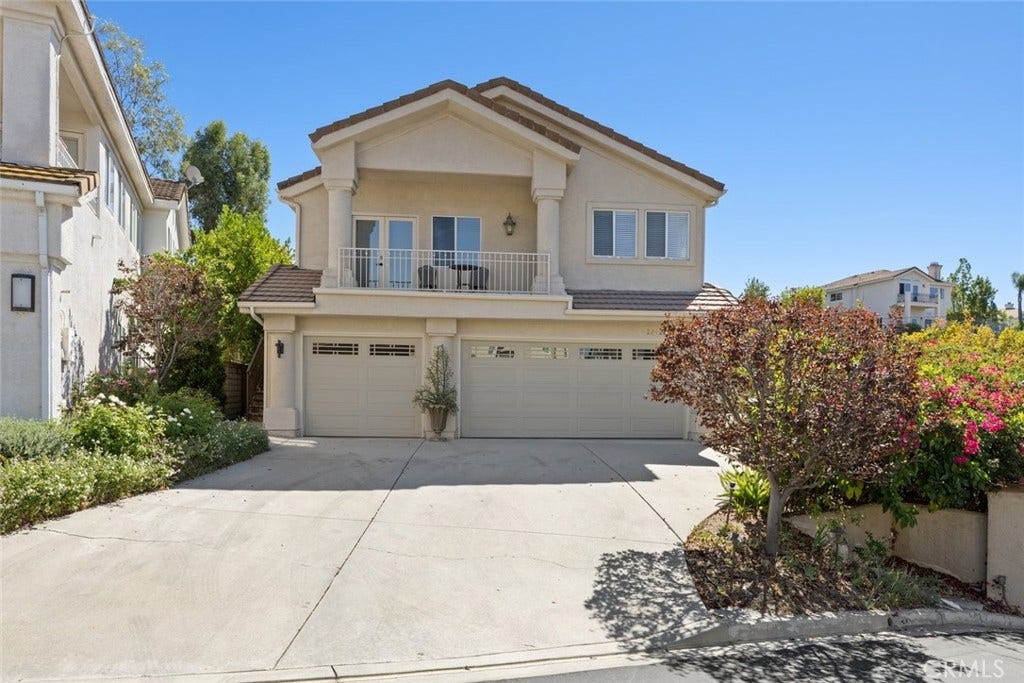 22420 Pinewood Court, Calabasas, CA 91302 22420 Pinewood Court, Calabasas, CA 91302