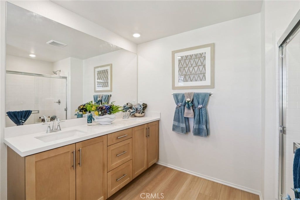 3659 E Avenue Q14, Palmdale, CA 93550 3659 E Avenue Q14, Palmdale, CA 93550