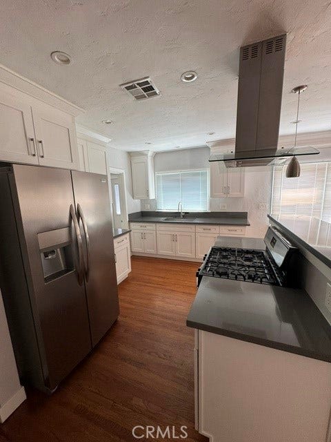 226 N Brighton, Burbank, CA 91506