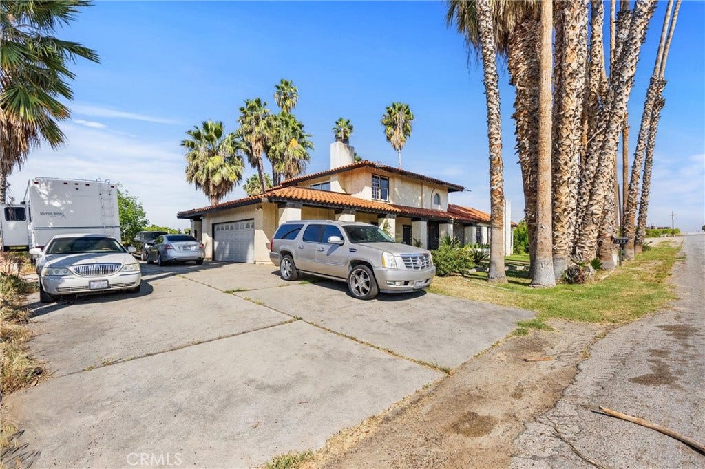 552 Pepper, Bakersfield, CA 93307 552 Pepper, Bakersfield, CA 93307