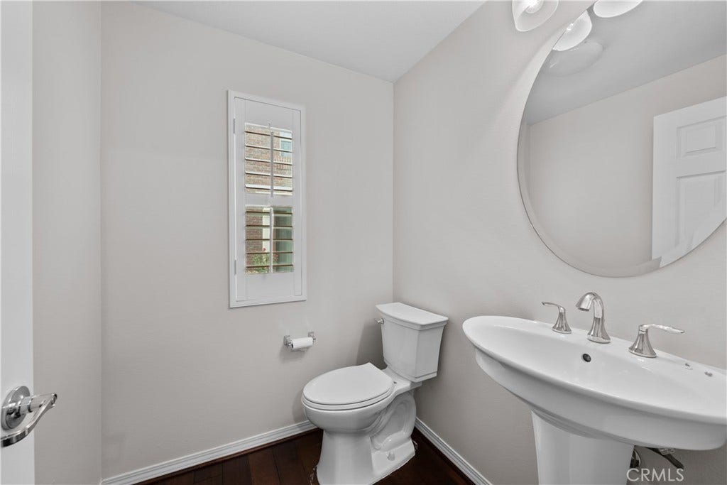 28495 Herrera, Valencia, CA 91354 28495 Herrera, Valencia, CA 91354