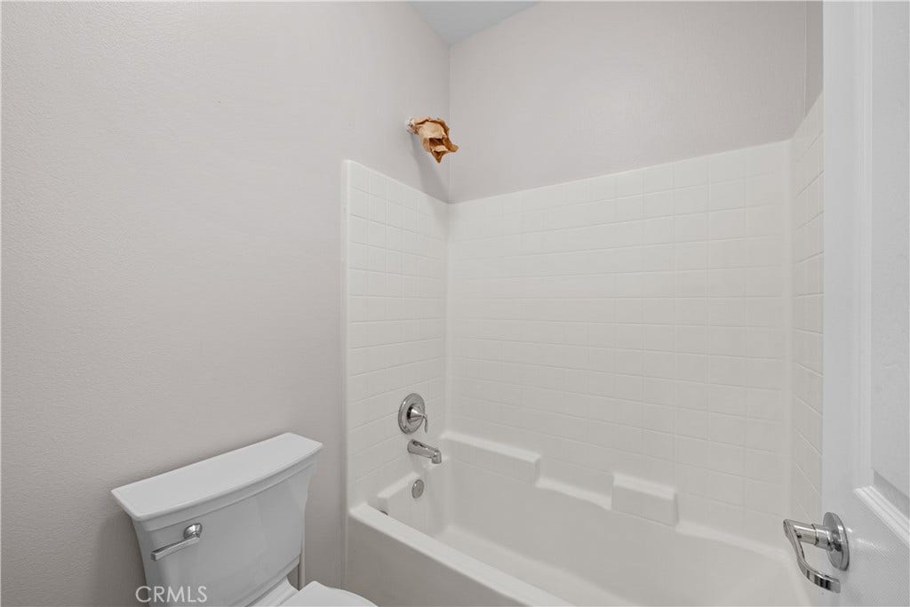 28495 Herrera, Valencia, CA 91354 28495 Herrera, Valencia, CA 91354