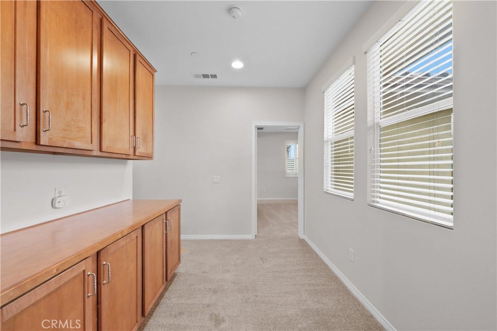 28495 Herrera, Valencia, CA 91354 28495 Herrera, Valencia, CA 91354