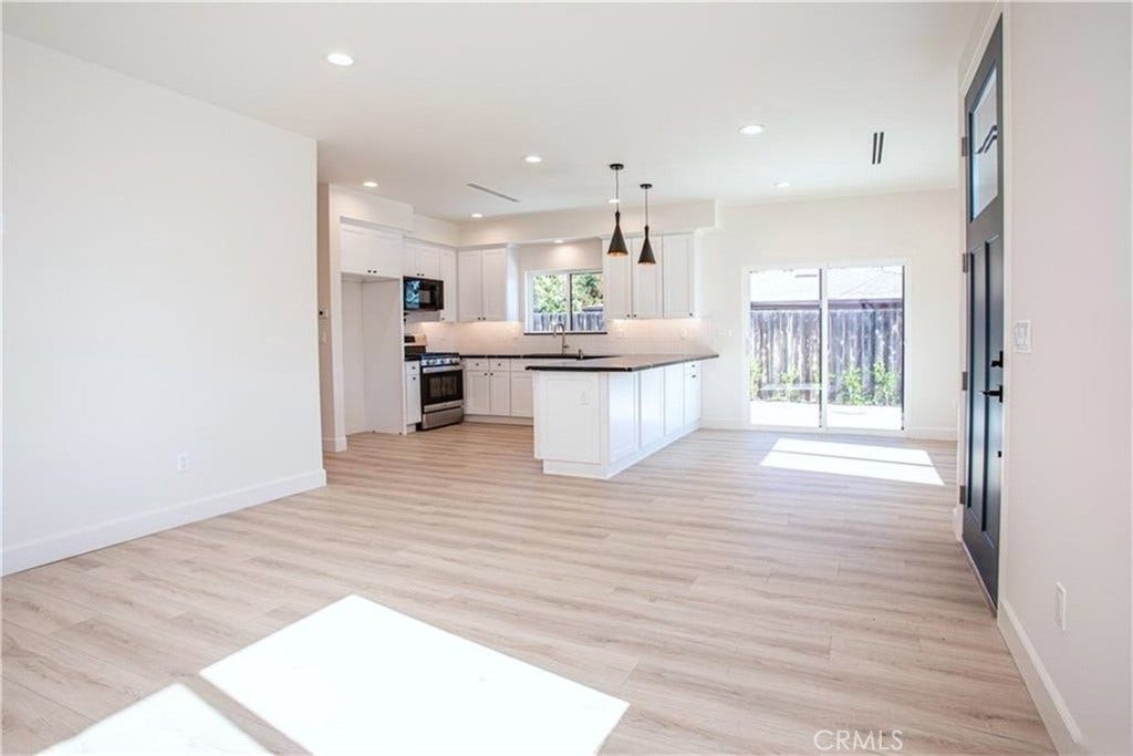 2008 N Rose Street, Burbank, CA 91505