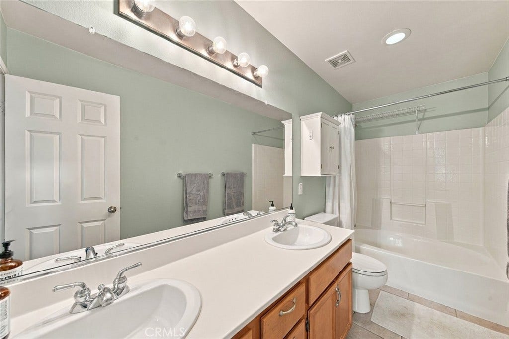 24124 Victoria, #57, Valencia, CA 91355 24124 Victoria, #57, Valencia, CA 91355