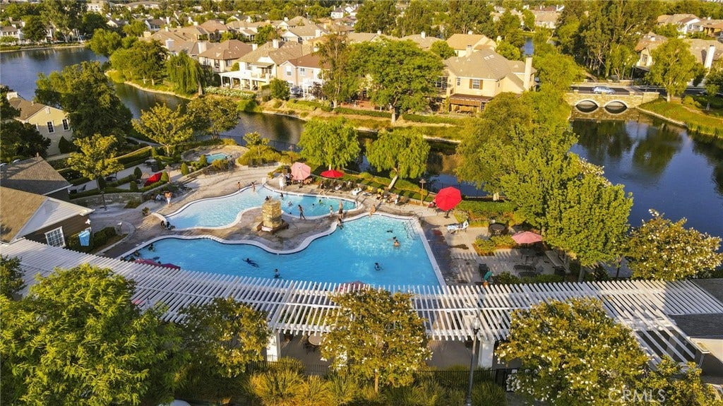 24124 Victoria, #57, Valencia, CA 91355 24124 Victoria, #57, Valencia, CA 91355