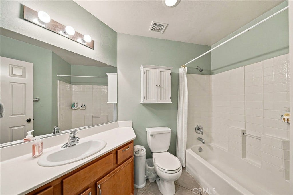 24124 Victoria, #57, Valencia, CA 91355 24124 Victoria, #57, Valencia, CA 91355