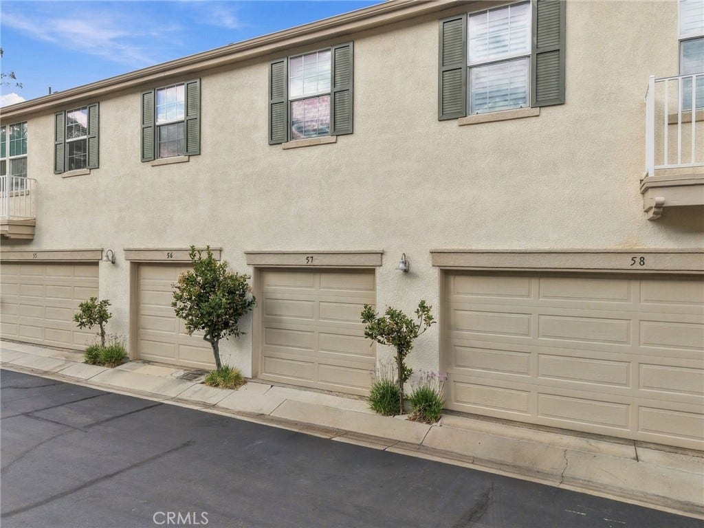 24124 Victoria, #57, Valencia, CA 91355 24124 Victoria, #57, Valencia, CA 91355