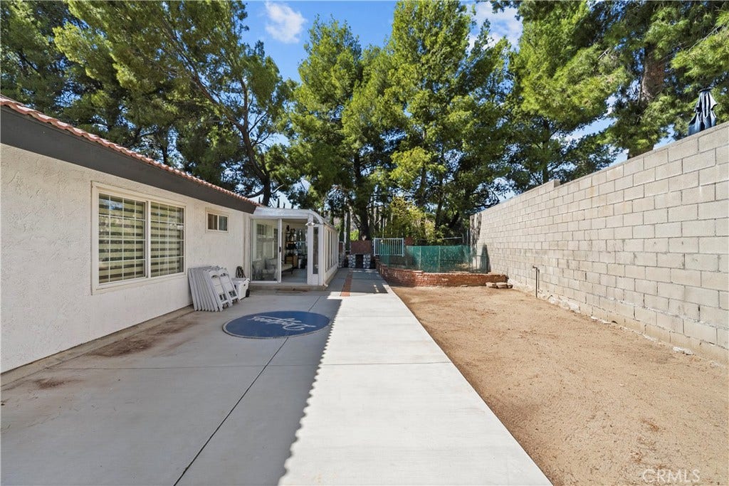 12850 Woodley Avenue, Granada Hills, CA 91344