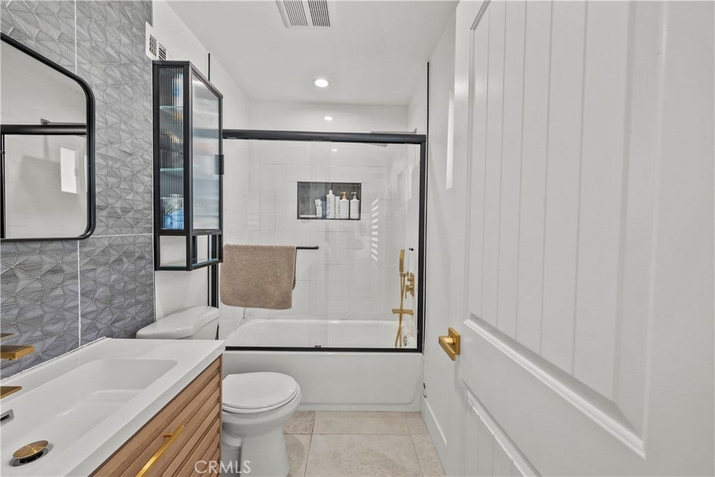 12850 Woodley Avenue, Granada Hills, CA 91344