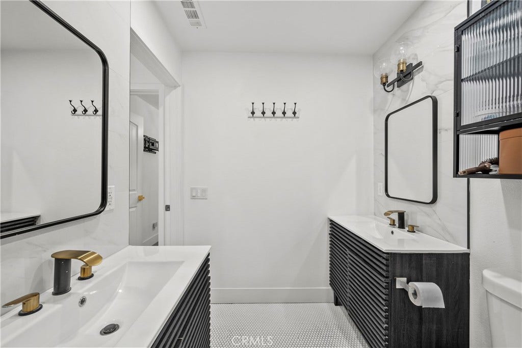 12850 Woodley Avenue, Granada Hills, CA 91344