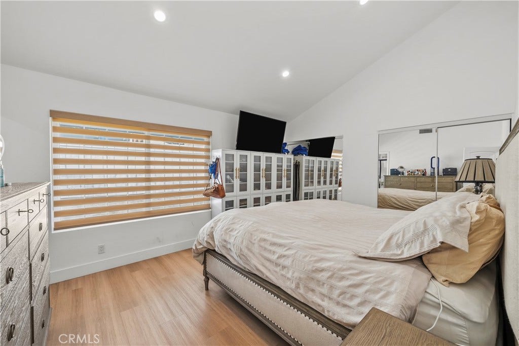 12850 Woodley Avenue, Granada Hills, CA 91344