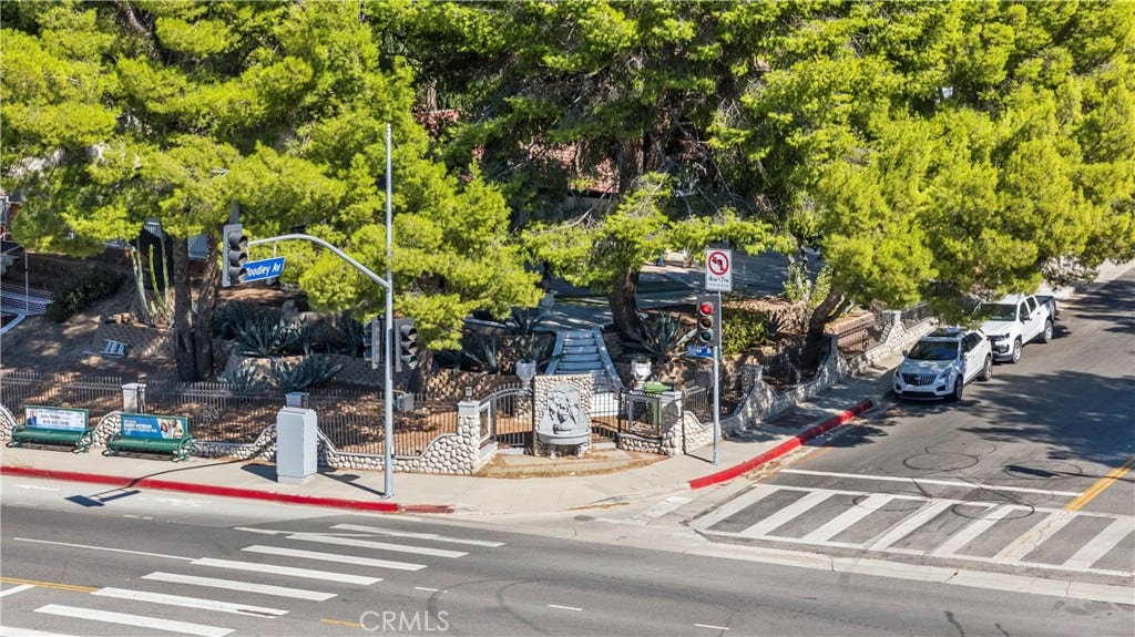 12850 Woodley Avenue, Granada Hills, CA 91344