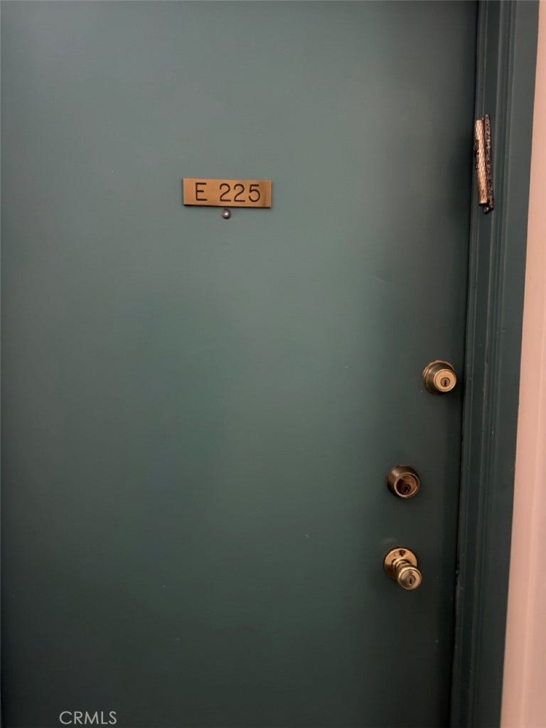 5460 White Oak Avenue, #E225, Encino, CA 91316 5460 White Oak Avenue, #E225, Encino, CA 91316