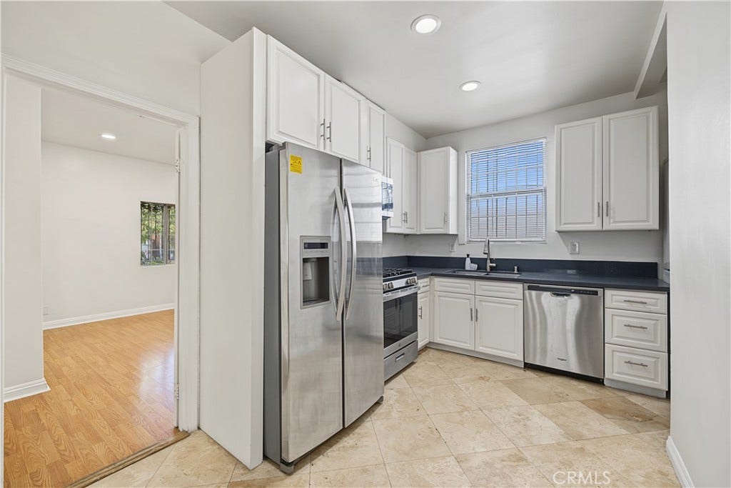 414 S Coronado, Los Angeles, CA 90057 414 S Coronado, Los Angeles, CA 90057