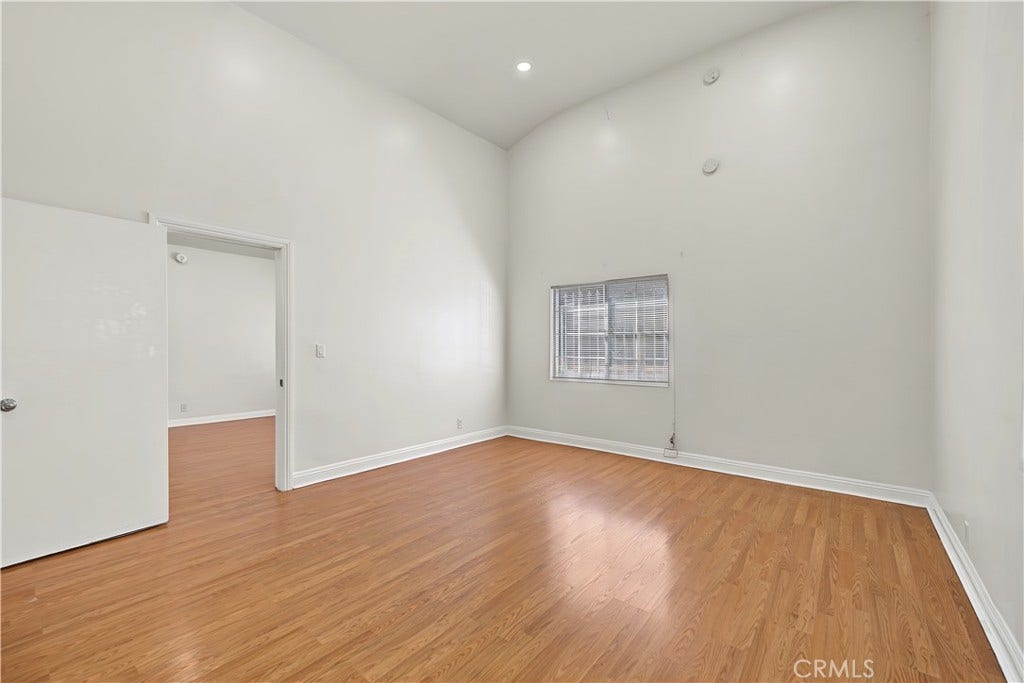 414 S Coronado, Los Angeles, CA 90057 414 S Coronado, Los Angeles, CA 90057
