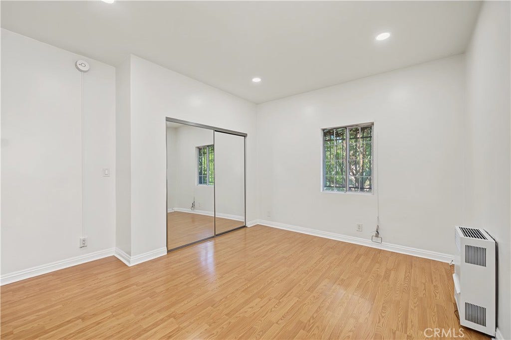 414 S Coronado, Los Angeles, CA 90057 414 S Coronado, Los Angeles, CA 90057