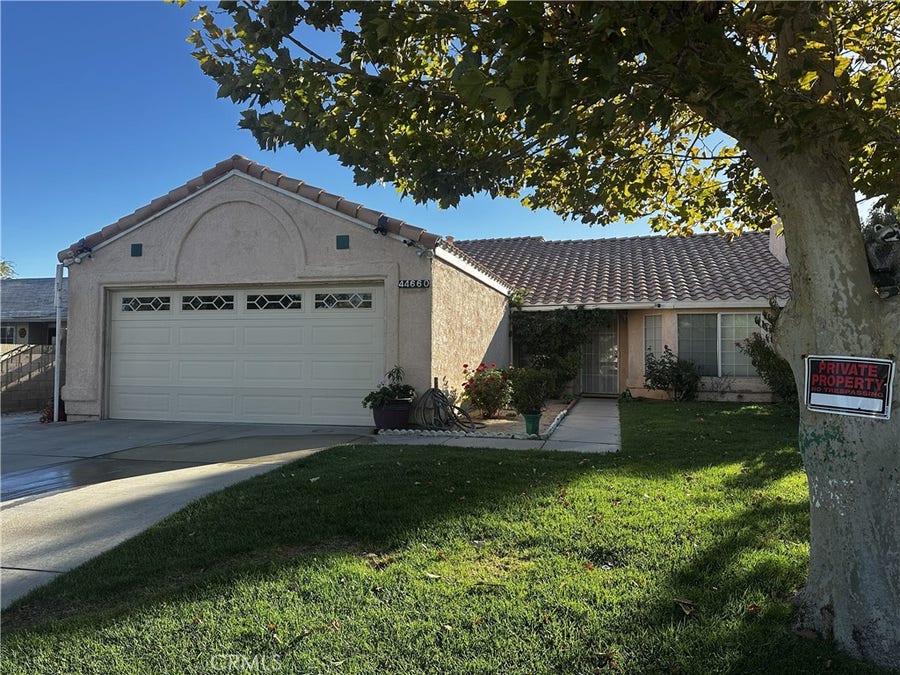 Property photo for 44660 26th E, Lancaster, CA