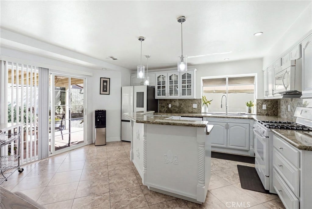 37806 Sulphur Springs Road, Palmdale, CA 93552 37806 Sulphur Springs Road, Palmdale, CA 93552