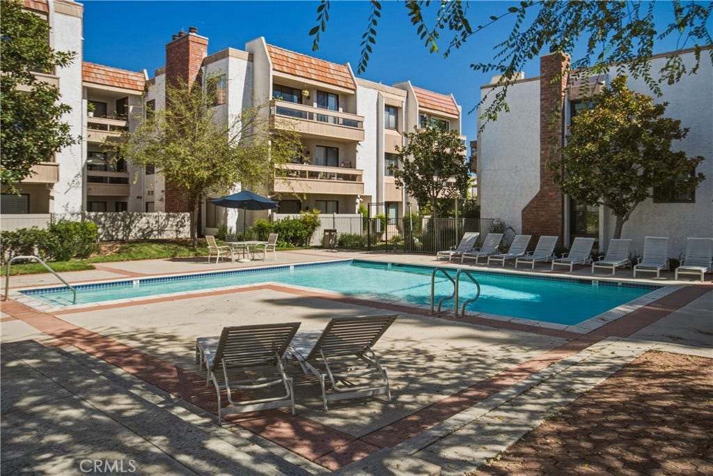 17140 Burbank, #207, Encino, CA 91316