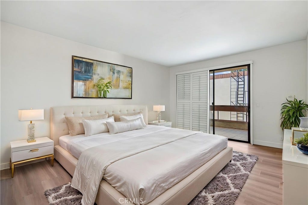 virtually staged/master bedroom