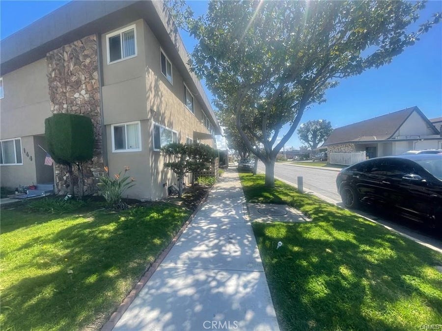 Property photo for 144 W Hillsdale Street, #3, Inglewood, CA