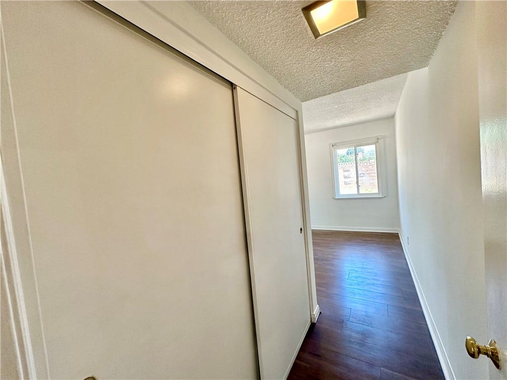 20355 Itasca Street, Chatsworth, CA 91311 20355 Itasca Street, Chatsworth, CA 91311