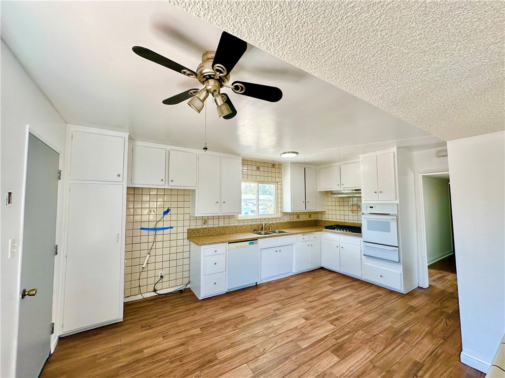 20355 Itasca Street, Chatsworth, CA 91311 20355 Itasca Street, Chatsworth, CA 91311