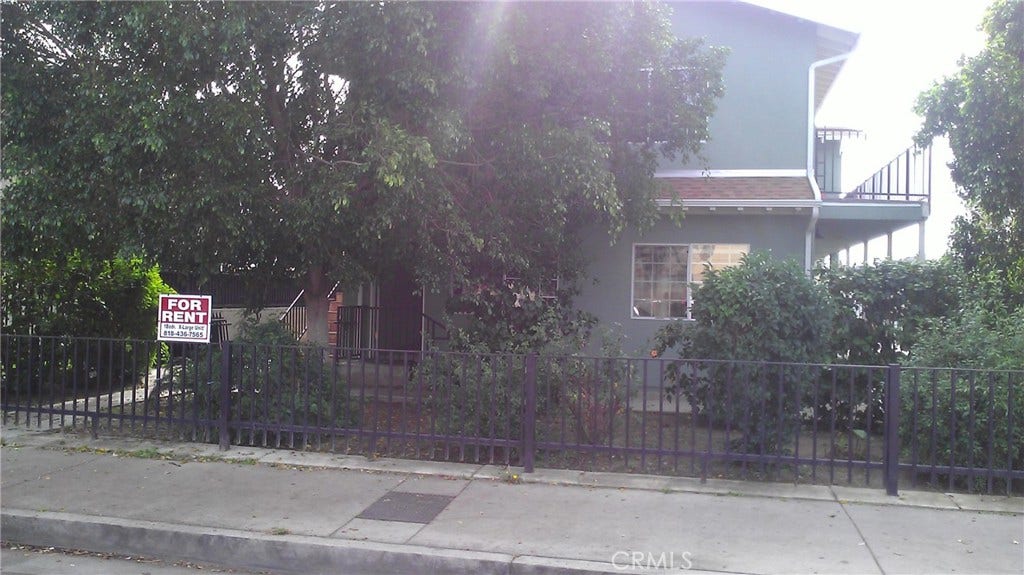11434 Oxnard, #1, North Hollywood, CA 91606 Front of the Building