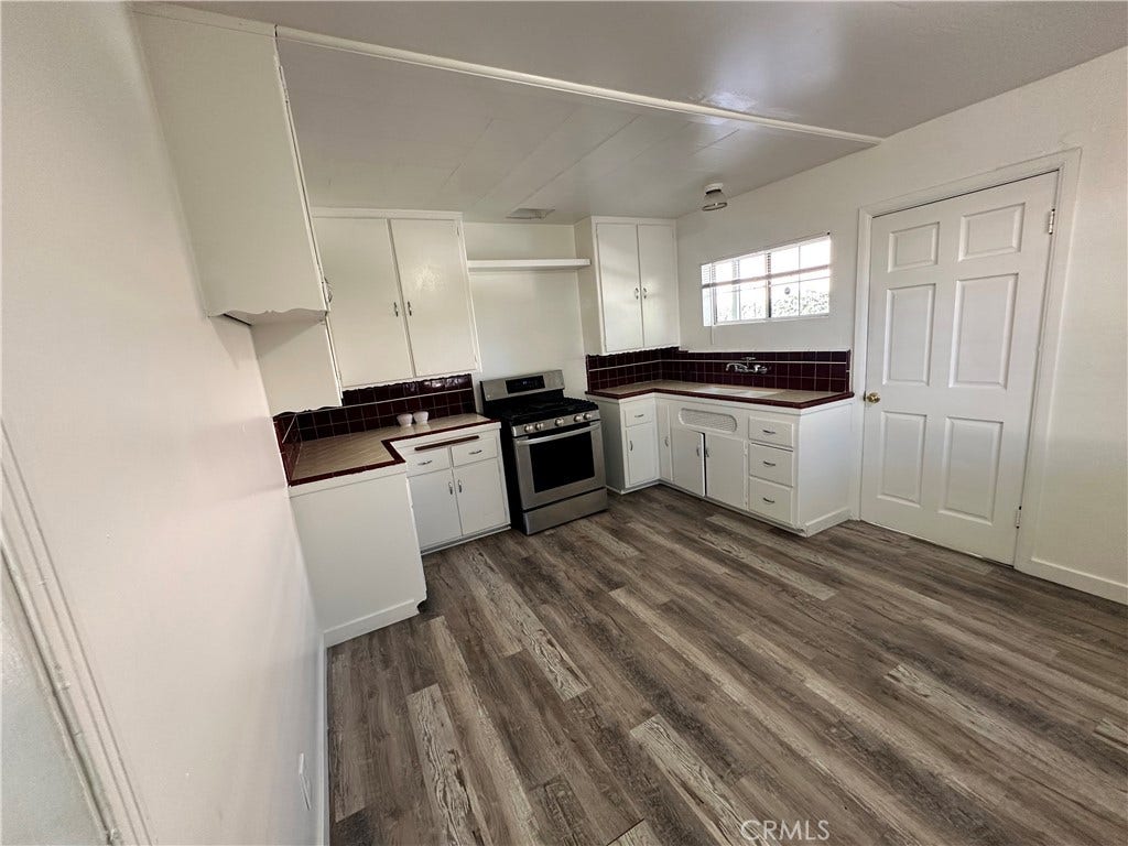 11434 Oxnard, #1, North Hollywood, CA 91606 Kitchen