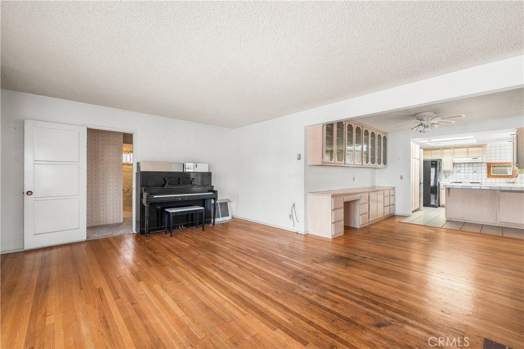 3920 Buckingham Road, Los Angeles, CA 90008 3920 Buckingham Road, Los Angeles, CA 90008