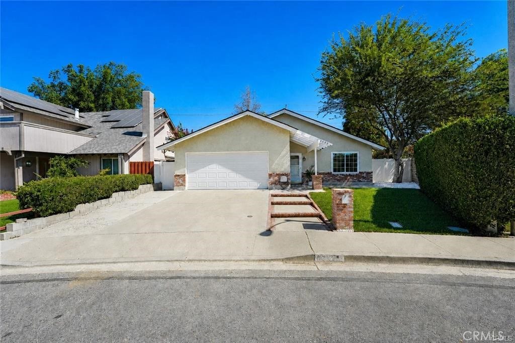 2395 Century, Simi Valley, CA 93063
