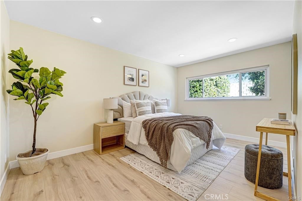 2395 Century, Simi Valley, CA 93063