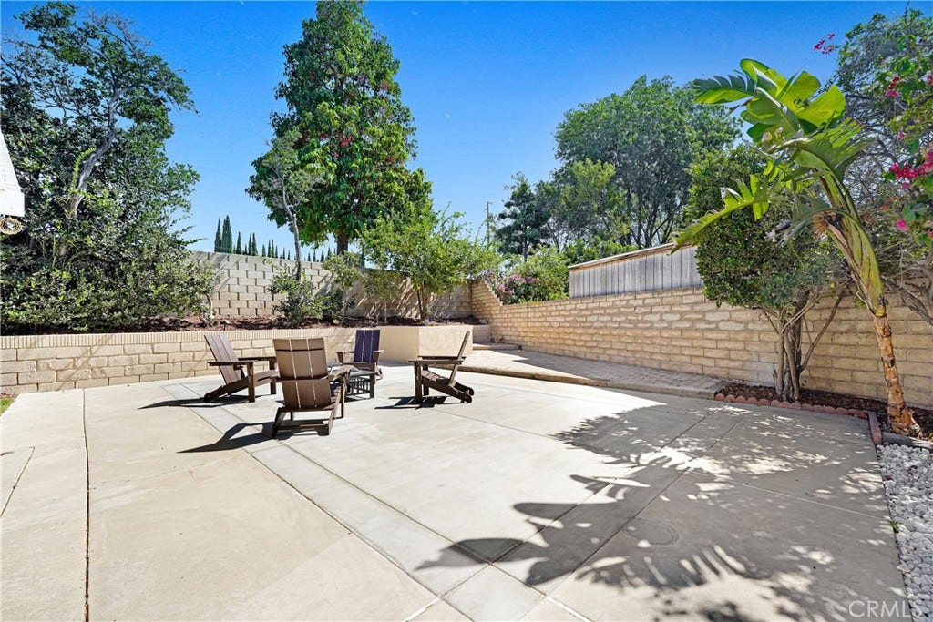2395 Century, Simi Valley, CA 93063