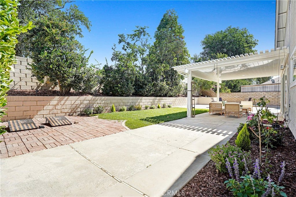 2395 Century, Simi Valley, CA 93063