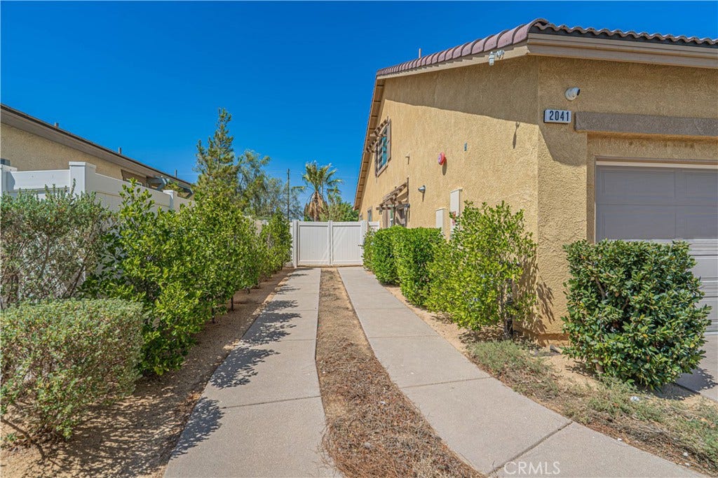 2041 Cork Oak Street, Palmdale, CA 93551 2041 Cork Oak Street, Palmdale, CA 93551