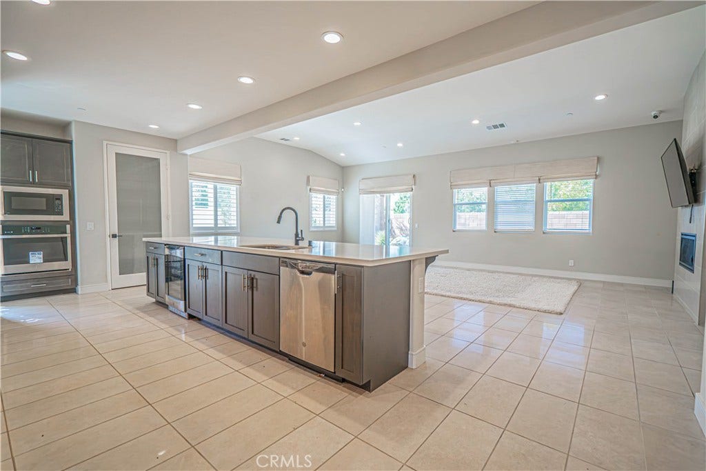 2041 Cork Oak Street, Palmdale, CA 93551 2041 Cork Oak Street, Palmdale, CA 93551