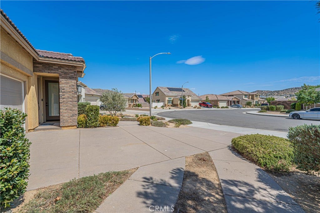 2041 Cork Oak Street, Palmdale, CA 93551 2041 Cork Oak Street, Palmdale, CA 93551