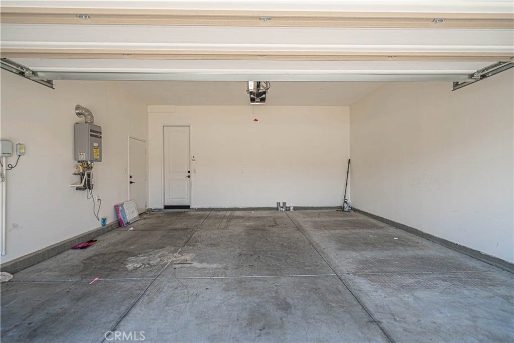 2041 Cork Oak Street, Palmdale, CA 93551 2041 Cork Oak Street, Palmdale, CA 93551