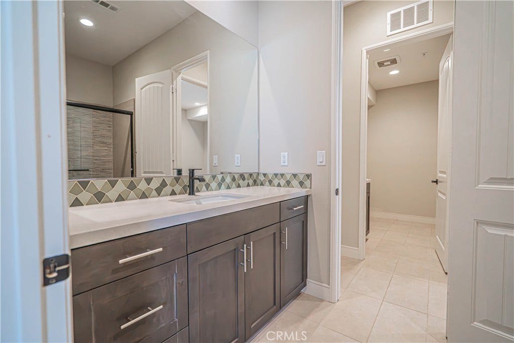 2041 Cork Oak Street, Palmdale, CA 93551 2041 Cork Oak Street, Palmdale, CA 93551