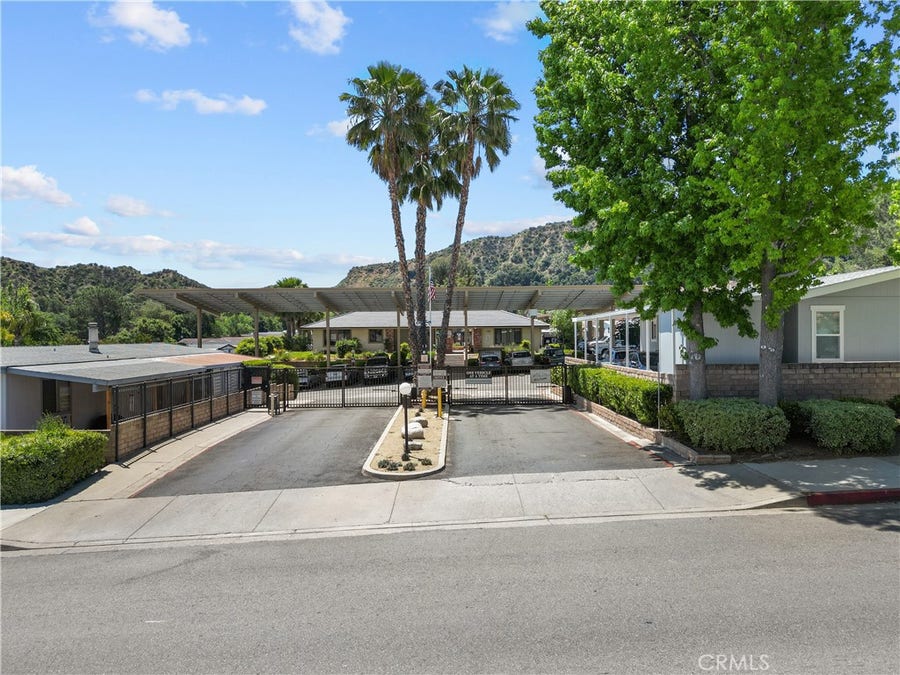 Property photo for 27724 Starlight lane, Castaic, CA