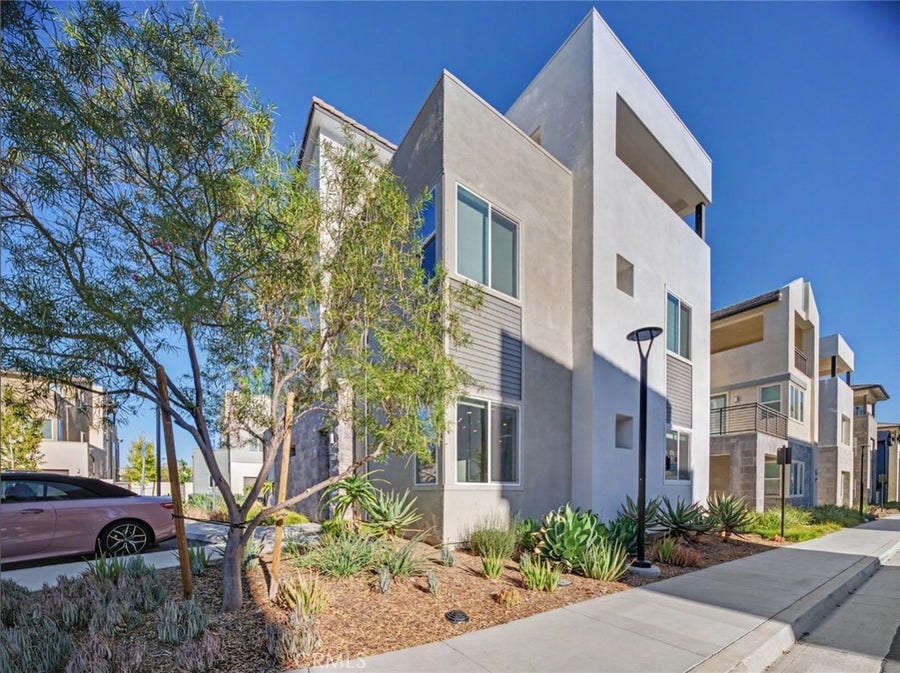 Property photo for 27508 Golden Currant, Valencia, CA
