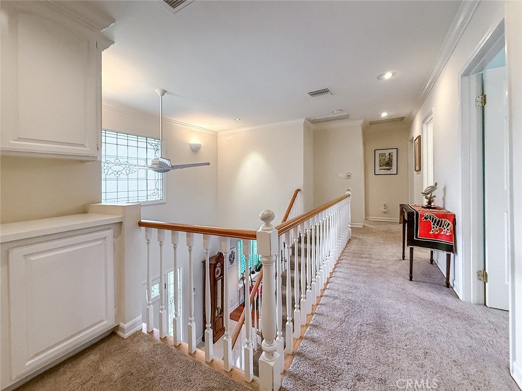 17512 Superior Street, Northridge, CA 91325 17512 Superior Street, Northridge, CA 91325