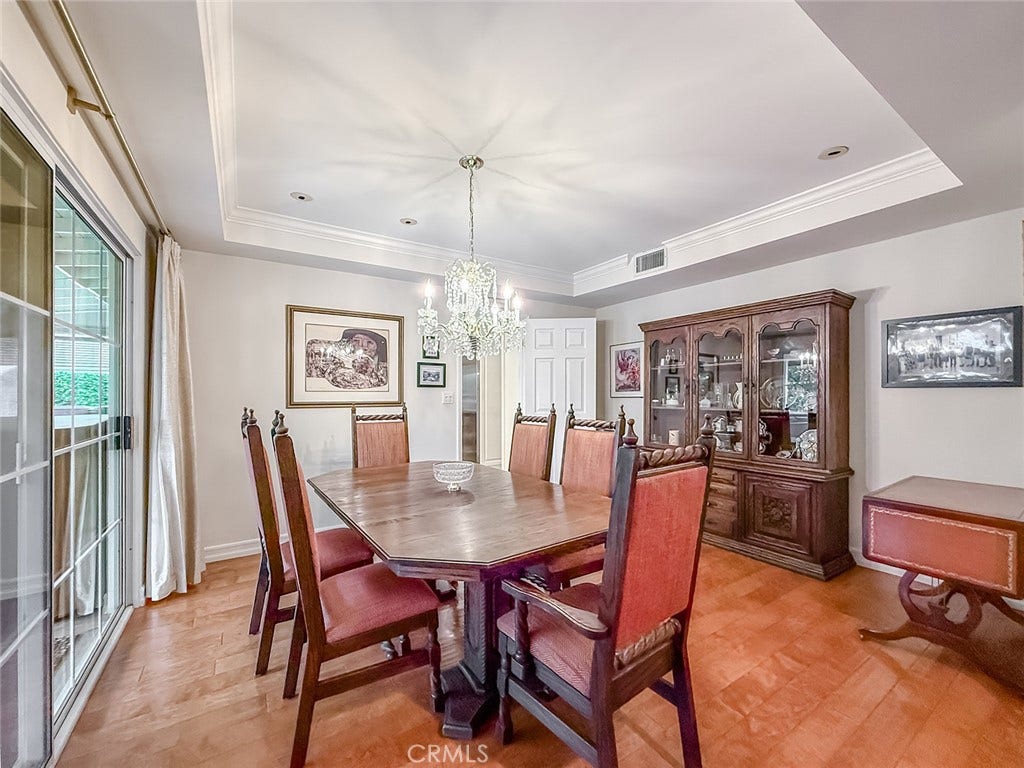 17512 Superior Street, Northridge, CA 91325 17512 Superior Street, Northridge, CA 91325