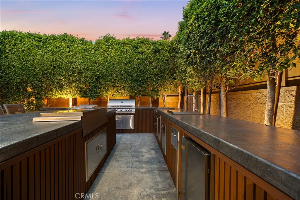 17646 Stare Street, Northridge, CA 91325 17646 Stare Street, Northridge, CA 91325