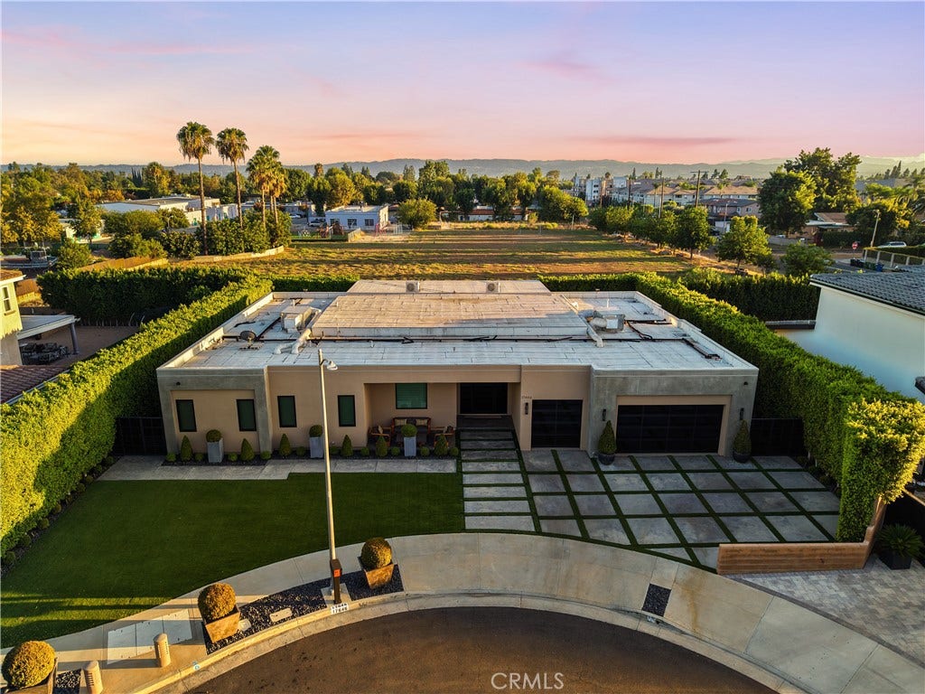 17646 Stare Street, Northridge, CA 91325 17646 Stare Street, Northridge, CA 91325
