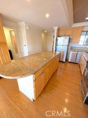 100 Cliff Drive, #3, Laguna Beach, CA 92651 100 Cliff Drive, #3, Laguna Beach, CA 92651