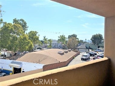 100 Cliff Drive, #3, Laguna Beach, CA 92651 100 Cliff Drive, #3, Laguna Beach, CA 92651